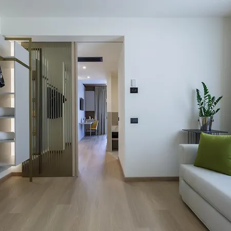 Drago By Double Hospitality 3* برنزوني سول جاردا